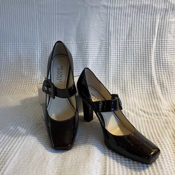 Red patent leather Franco Sarto heels - Picture 1 of 4